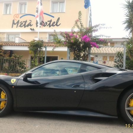 Meta Hotel Santa Teresa Gallura Exterior photo